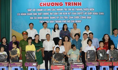 TP Hồ Chí Minh: Cấp giấy khai sinh, căn cước cho 376 trẻ có hoàn cảnh đặc biệt