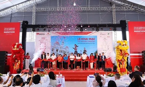 Gần 18.000 vận động viên tham dự Giải Marathon quốc tế TP Hồ Chí Minh Techcombank 2024