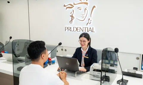 Prudential trao "món quà" chu toàn giải pháp bảo vệ sức khỏe cho cả gia đình dịp cuối năm